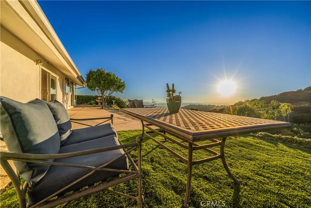 2817 N Mountain, Claremont, California 91711 home-pic-25